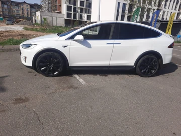 Авто Tesla Model X 2017 № 8560632