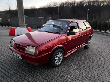 Авто ВАЗ 2109 1995 № 8560916