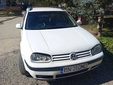 Авто Volkswagen Golf 2000 № 8560939