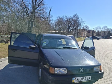 Авто Volkswagen Passat Sedan 1991 № 8561097