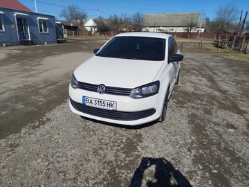 Авто Volkswagen Polo 2013 № 8561135