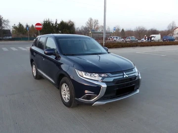 Авто Mitsubishi Outlander 2018 № 8561236