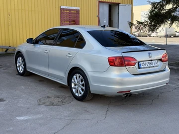 Авто Volkswagen Jetta 2011 № 8562243