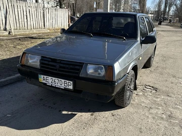 Авто ВАЗ 2109 1992 № 8562308