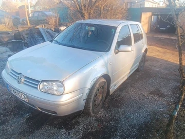 Авто Volkswagen Golf 2000 № 8562520