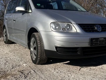 Авто Volkswagen Touran 2006 № 8562521