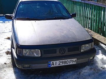 Авто Volkswagen Passat Sedan 1988 № 8562560