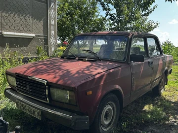 Авто ВАЗ 2107 1989 № 8562761