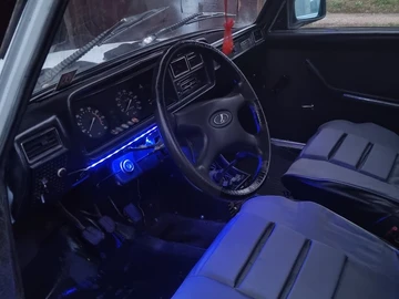 Авто ВАЗ 2107 1989 № 8562801