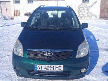 Авто Toyota Corolla Verso 2003 № 8562820