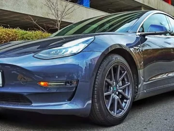 Авто Tesla Model 3 2019 № 8562823