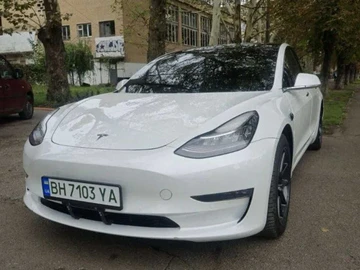 Авто Tesla Model 3 2019 № 8562857