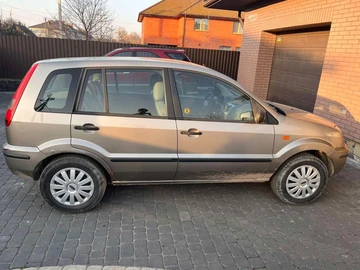 Авто Ford Fusion 2004 № 8562869