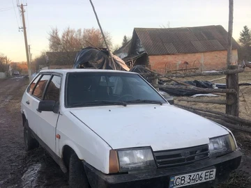 Авто ВАЗ 2109 1989 № 8563138