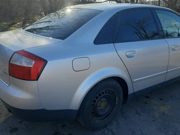 Авто Audi A4 2001 № 8563199
