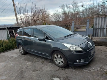 Авто Peugeot 5008 2010 № 8563429