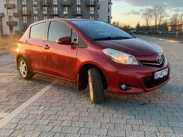 Авто Toyota Yaris 2012 № 8563605