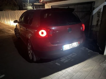 Авто Volkswagen Golf 2004 № 8563638
