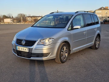 Авто Volkswagen Touran 2007 № 8563687