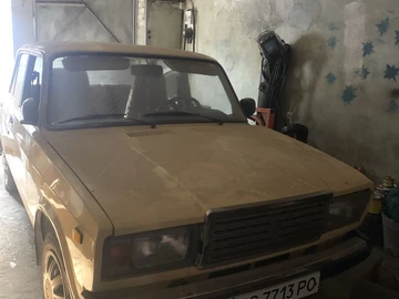 Авто ВАЗ 2107 1992 № 8563695