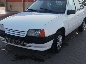 Авто Opel Kadett 1986 № 8563721