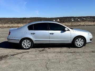 Авто Volkswagen Passat Sedan 2005 № 8564025