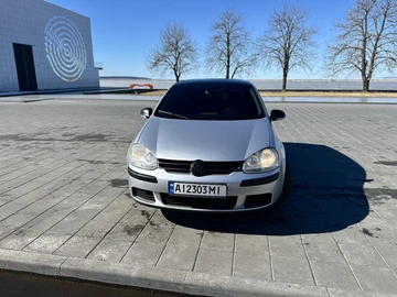 Авто Volkswagen Golf 2004 № 8564114