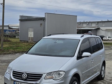 Авто Volkswagen Touran 2007 № 8564182