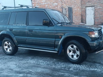 Авто Mitsubishi Pajero 1994 № 8564310