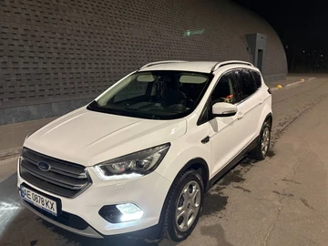 Авто Ford Kuga 2019 № 8564311