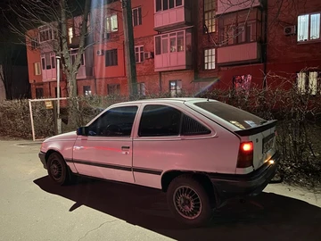 Авто Opel Kadett 1987 № 8564683