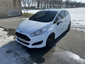 Авто Ford Fiesta 2013 № 8564859