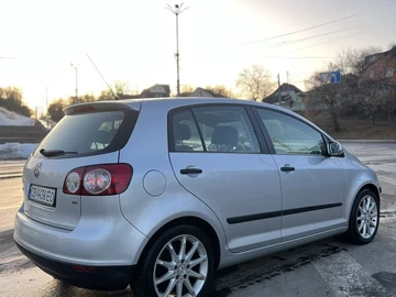 Авто Volkswagen Golf Plus 2005 № 8565204