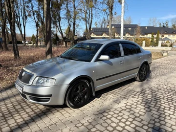 Авто Skoda Superb 2003 № 8565221