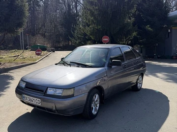 Авто ВАЗ 2112 2004 № 8565816