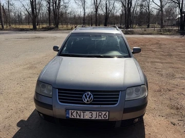 Авто Volkswagen Passat Variant 2002 № 8566009