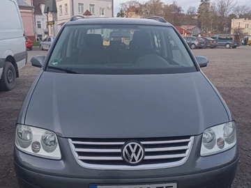 Авто Volkswagen Touran 2005 № 8566018