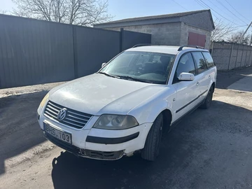 Авто Volkswagen Passat Variant 2003 № 8566032