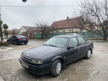 Авто Opel Vectra 1989 № 8566337