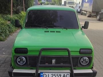 Авто ВАЗ 2121 1992 № 8566343