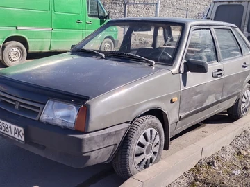 Авто ВАЗ 21099 1994 № 8566384