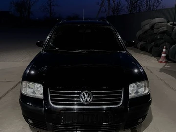 Авто Volkswagen Passat Variant 2003 № 8566398