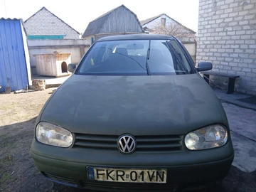 Авто Volkswagen Golf 1999 № 8567350