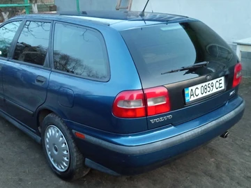 Авто Volvo V40 Kombi 1999 № 8567554