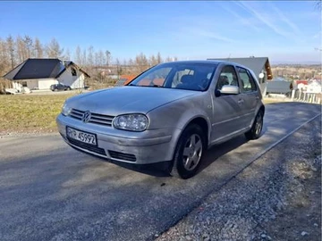 Авто Volkswagen Golf 2000 № 8567648