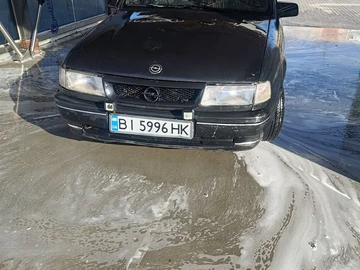 Авто Opel Vectra 1990 № 8568034