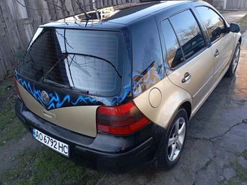 Авто Volkswagen Golf 2000 № 8568120