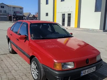 Авто Volkswagen Passat Sedan 1991 № 8568459