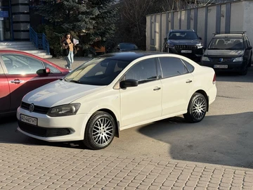 Авто Volkswagen Polo 2011 № 8568677