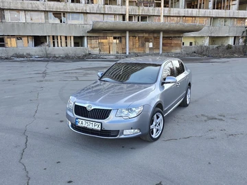 Авто Skoda Superb 2009 № 8568946